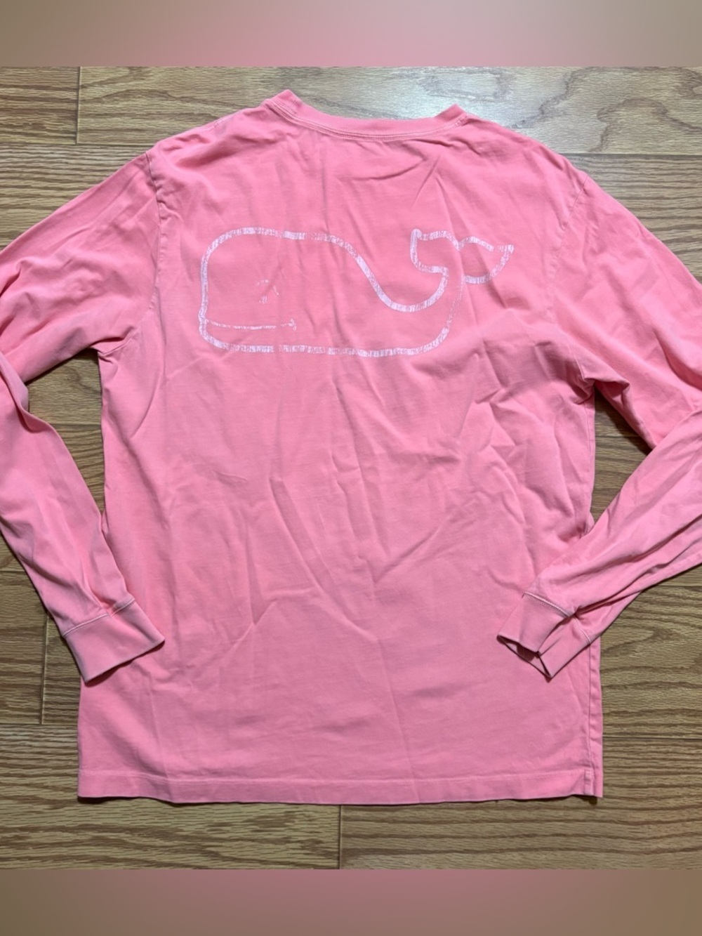Vineyard Vines Long Sleeved Preppy Back Design Whale Shirt Small